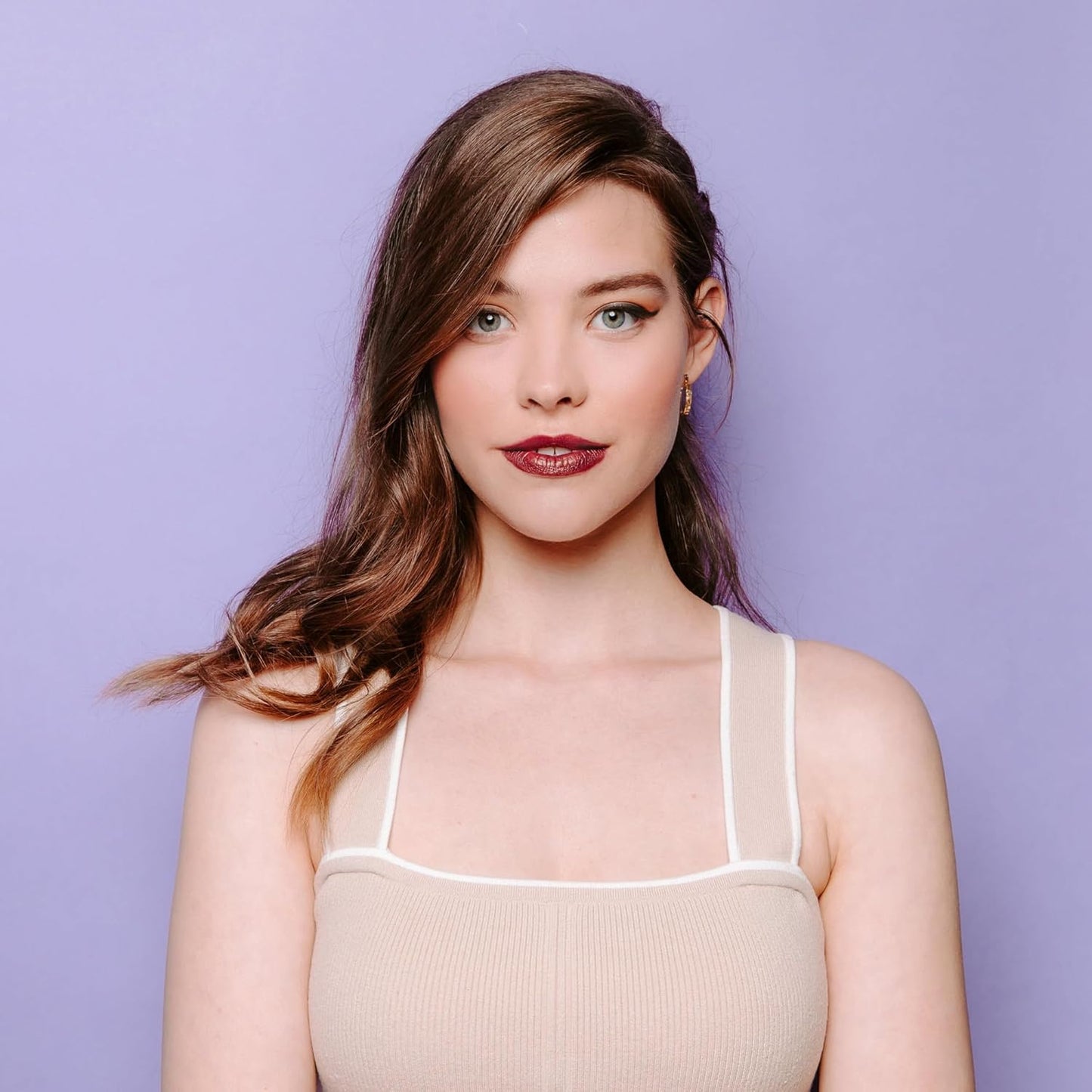 Juwel Cosmetics Retractable Lip Crayon, High Shine Long Lasting Lip Liner with Vitamins C & E, Shea & Cocoa Butter, Ultra Smooth Full Coverage Lipstick with Antioxidant Protection, Burlesque