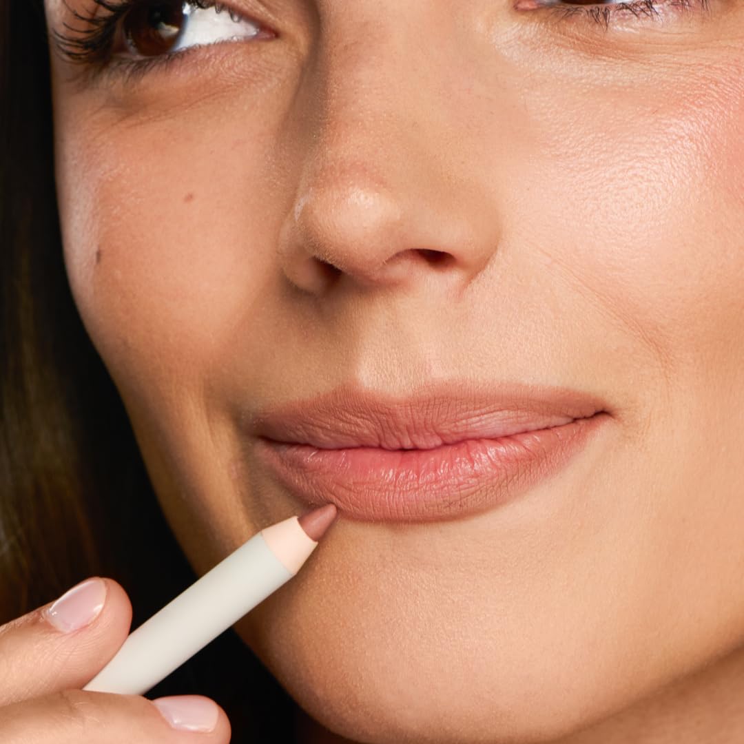 Soft Definition™ Longwear Lip Liner – Smudge-Resistant, Waterproof Precision Pencil for Effortless Shaping – Vegan & Cruelty-Free All-Day Wear Lip Definition (Honey)