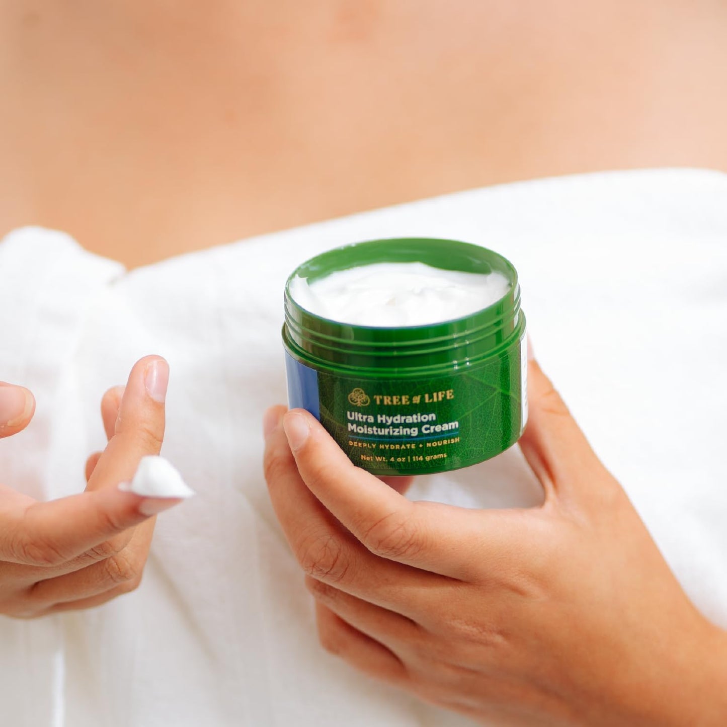 Tree of Life Beauty Moisturizer, Ultra Hydration Face Cream - Hydrating Face Lotion, Reduces Dark Spots - Dermatologist-Tested for Dry Sensitive Skin - with Botanical Hyaluronic Acid - 4 Fl Oz