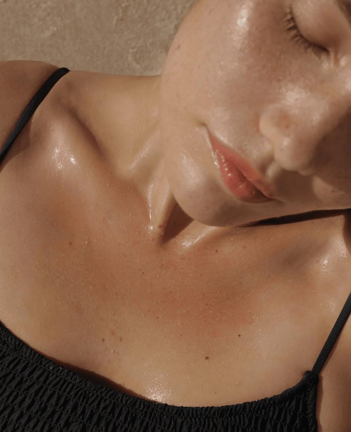 FINN & CO. White Sand Bath & Body Oil - Lightweight & Moisturizing Formula with Jojoba & Apricot Oils - Fast Absorbing, Paraben Free, Cruelty Free - Beach Inspired Fragrance | 8 oz