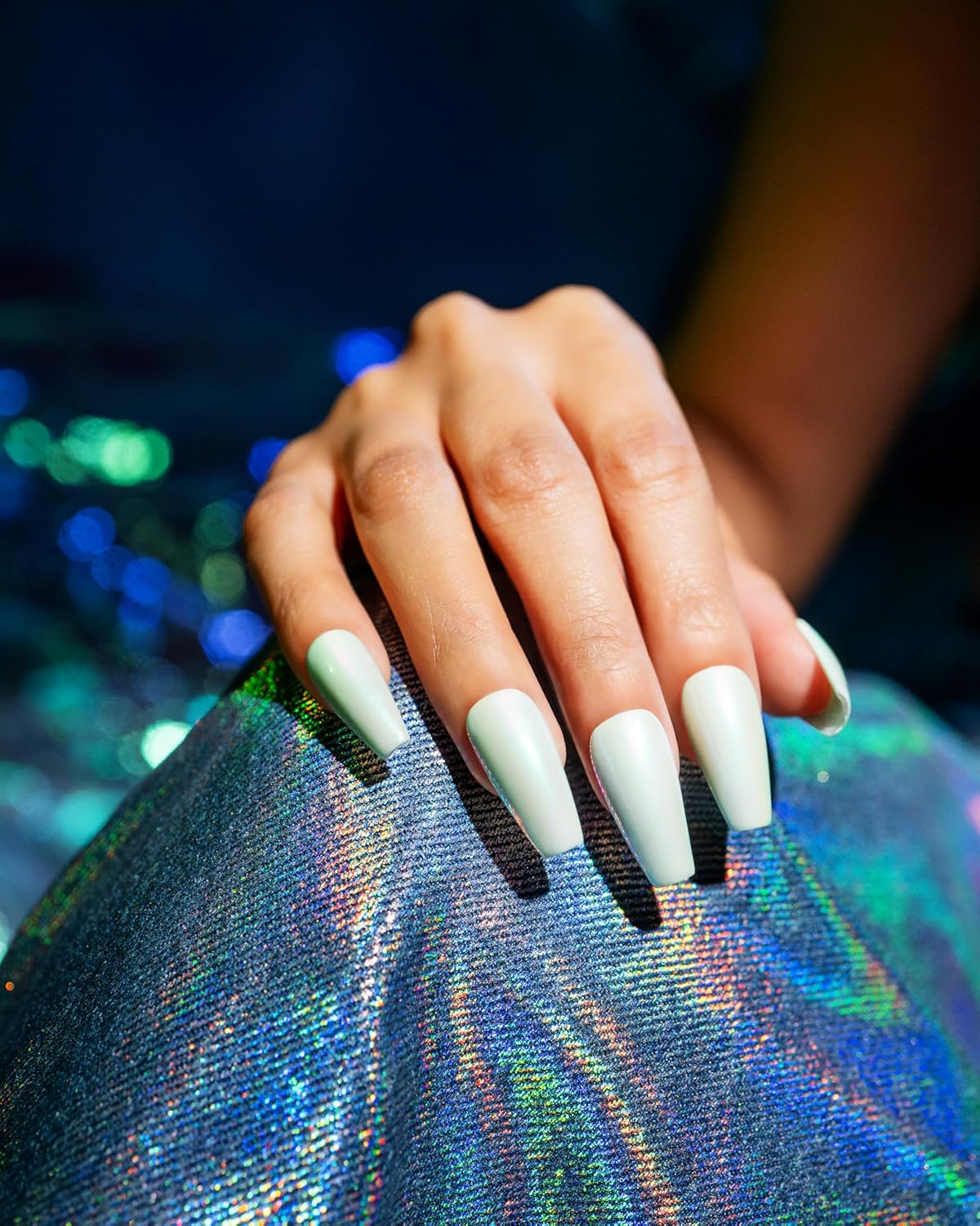 Gelish Chrome Stix, Chrome Nail Powder, Nail Art for Stunning Metallic Finish, Long-Lasting, Easy Application, Perfect for Professional and At-Home Use (Teal Glazed, 0.5g)